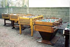 Le Comptoir du Billard, autres jeux: petits billards anciens, billards bagatelles, tables de jeux, baby-foot...